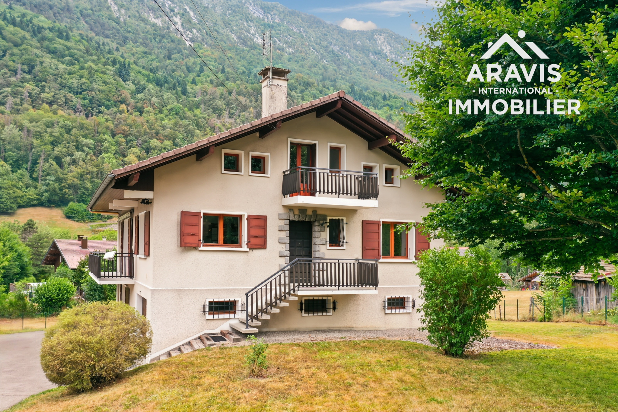 EXCLUSIVITÉ - Maison familiale avec vue panoramique sur les